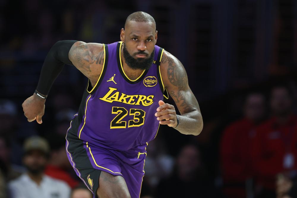 阵容向年轻 阵容向年轻